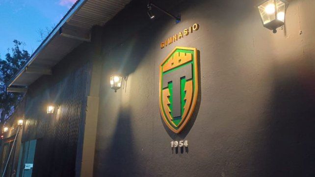 El frente del gimnasio de Tilcara.