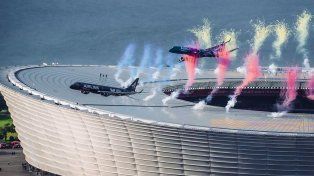Investigan si hubo peligro en los vuelos rasantes sobre un estadio sudafricano