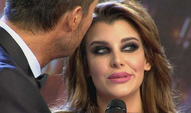 Me pesan las prótesis, se justificó entre risas Charlotte Caniggia que volvió al Bailando