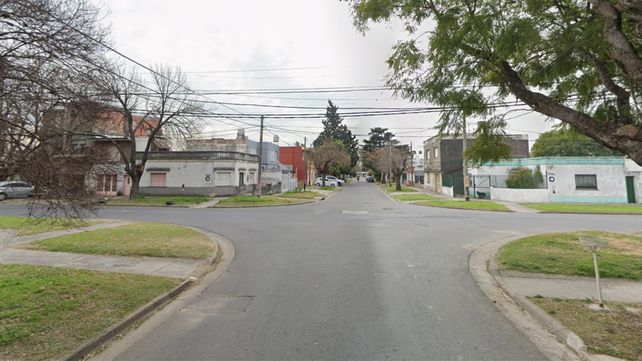 La zona de Tucumán y Pedro Lino Funes donde ocurrió el violento asalto. La víctima pudo pedir auxilio y fue derivada al Heca