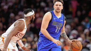 Luka Dondic convirtió 50 puntos en el triunfo de Dallas Mavericks.