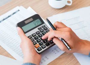 Crisis económica: saldrán a relevar cómo se endeudan los santafesinos a través de una serie de encuestas