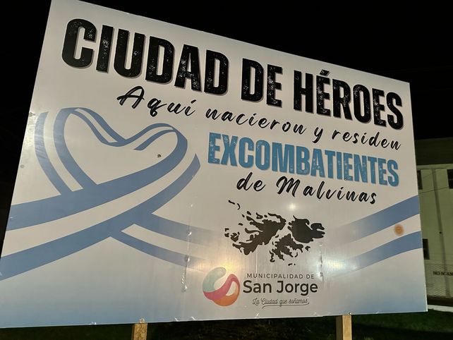 Malvinas: vigilia, sorpresa y emoción para excombatientes de San Jorge