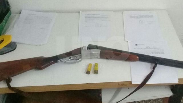 Un ladrón fingió un robo mientras otro se tiroteó con la policía pero igual terminaron presos