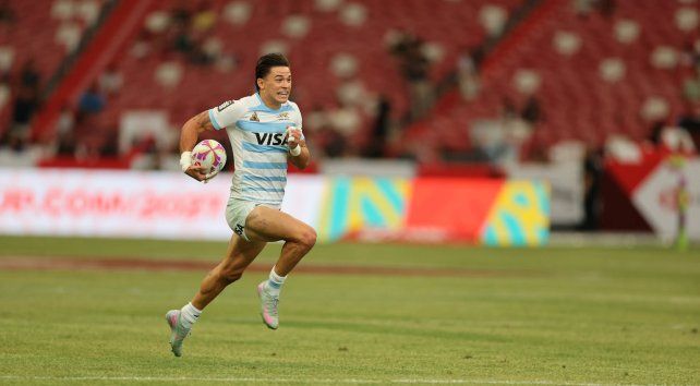 Los Pumas 7s cerraron con un triunfo ante Inglaterra en Singapur.