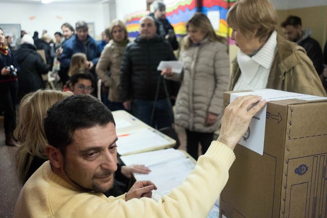 Desde el Frente de Todos destacaron la gran afluencia de votantes