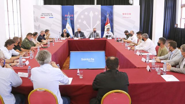 El gobernador Perotti mantuvo varias reuniones este martes por la tarde por las recientes balaceras contra los locales gastronómicos.&nbsp;