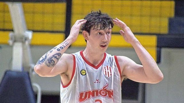 Unión cortó a Elías Cave y busca reemplazo en la Liga Nacional