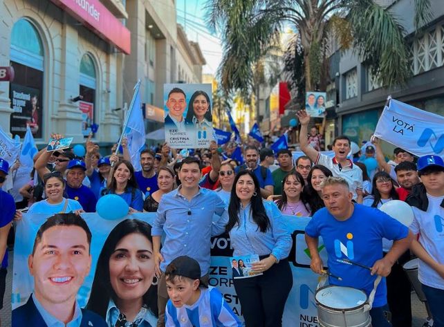 Nuevas Ideas cerró su campaña en Santa Fe con una caravana multitudinaria