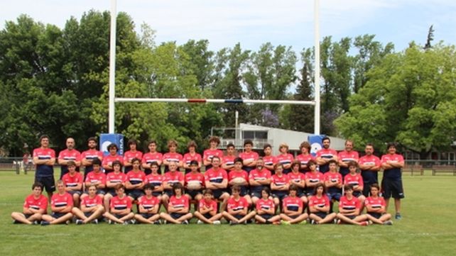 Viajeros. La foto de los chicos de Old Resian Club que partirán mañana a Uruguay.