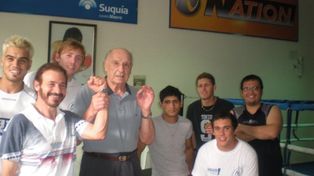 Alumnos pelean para que no se cierre la Academia de boxeo de Amílcar Brusa