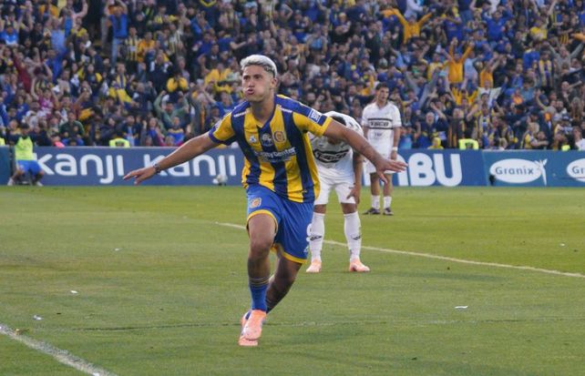 Alejo Veliz pertenece al Tottenham pero está a préstamo en Central hasta junio. Bahía lo quiere ahora.