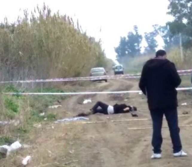 Matan de un balazo en la nuca a una travesti en un camino rural de Pérez