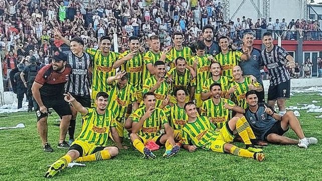 El equipo del Club Atlético y Social San Martín de Progreso