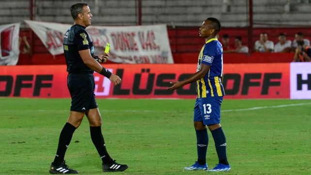 Jaminton Campaz está lejos de su mejor nivel, pero el cuerpo técnico entiende que lo adquirirá jugando. Jaminton Campaz está lejos de su mejor nivel, pero el cuerpo técnico entiende que lo adquirirá jugando.