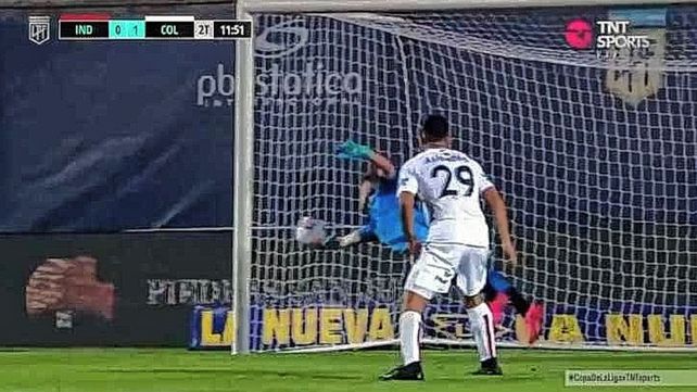 La atajada de Burián en Colón, la Mejor de las semifinales