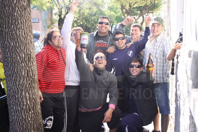 Rito sagrado en Gualeguaychú: 200.000 almas en la misa más grande en Entre Ríos