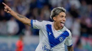 Vélez rechazó una oferta de Ajax por Maher Carrizo