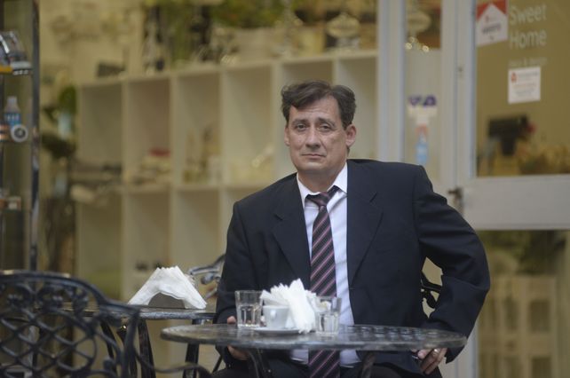 El médico Jorge Barragán y su colega Sebastián Sánchez presentan dos libros este miércoles.