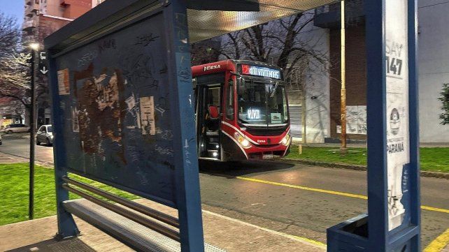 Se normalizó el servicio de colectivos en Paraná.