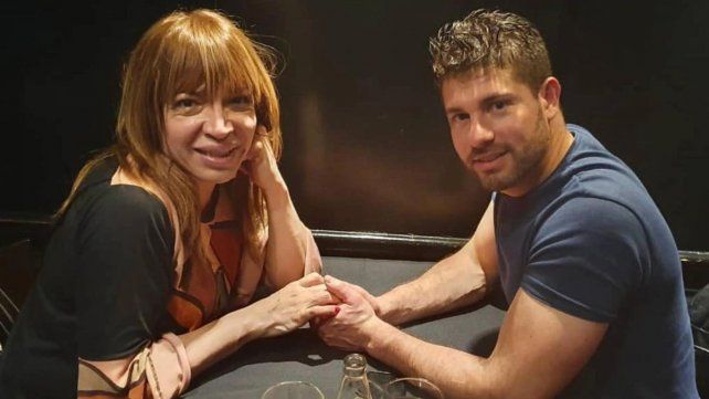 La expareja disfrutando de una salida