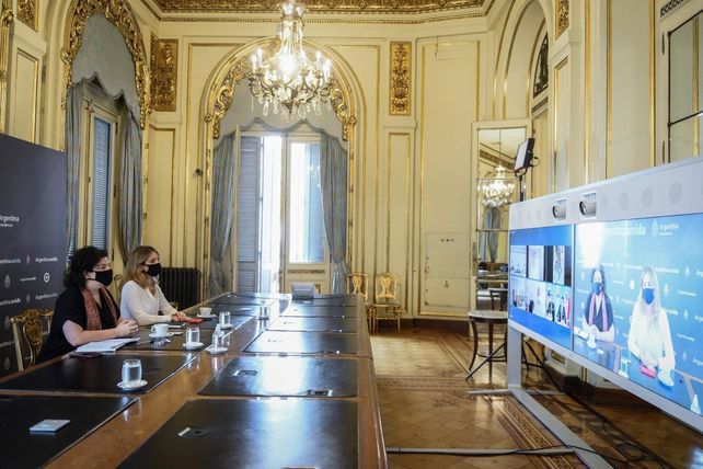 Inician gestiones con China e Israel para producir vacunas contra el coronavirus en Argentina