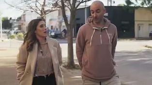 Soledad Pastorutti se reencontró con su primer novio mientras recorría Arequito