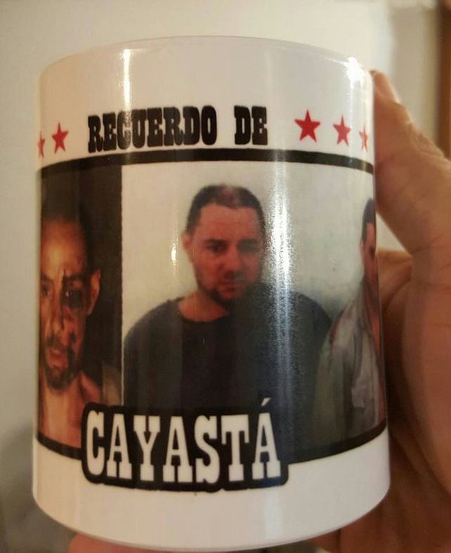 Los Recuerdos de Cayastá tienen la imagen de los prófugos del triple crimen