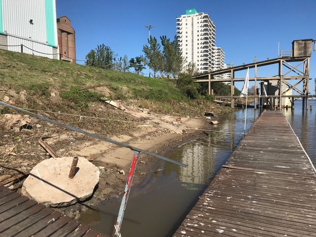 El río llegó al nivel más bajo en un año: guarderías náuticas quedaron fuera de servicio
