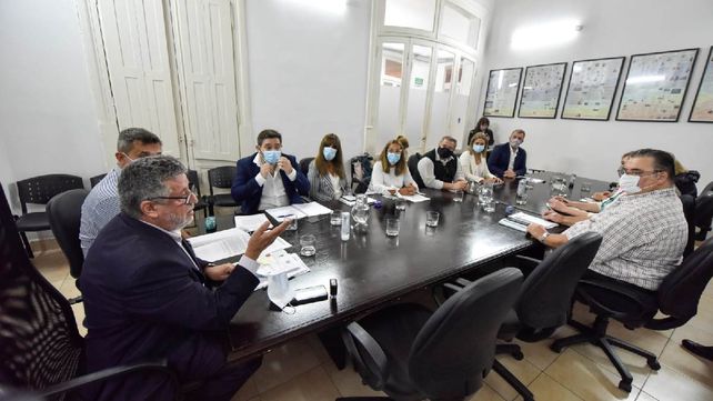 AGMER faltó a una reunión y el gobierno lo acusa de dejar sin aumento a docentes.&nbsp;