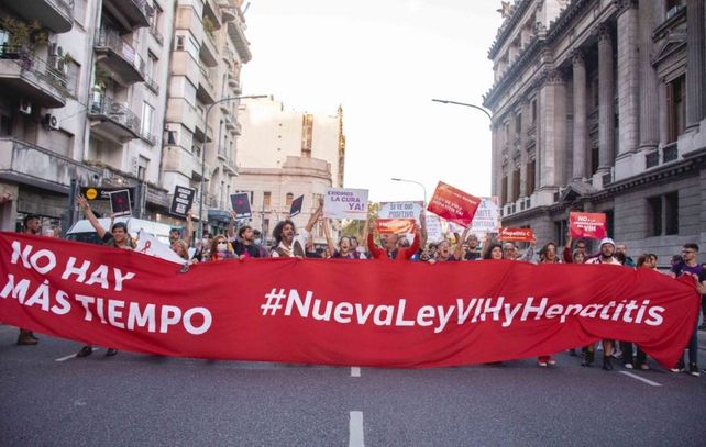 Las ONGs y las coordinaciones nacionales acompañan a los pacientes con hepatitis