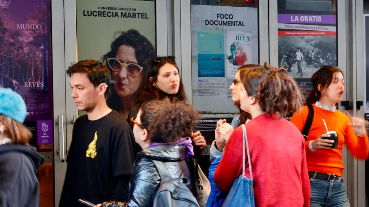 Largas filas en El Cairo para ver la película de Lucrecia Martel y escuchar a la directora