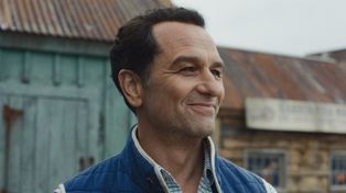 Matthew Rhys de The Americans protagoniza Widows Bay, una comedia de terror que pisa fuerte en el universo de las series