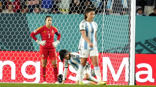 Vanina Correa tuvo una buena actuación, pero no pudo hacer nada en el gol de Italia.