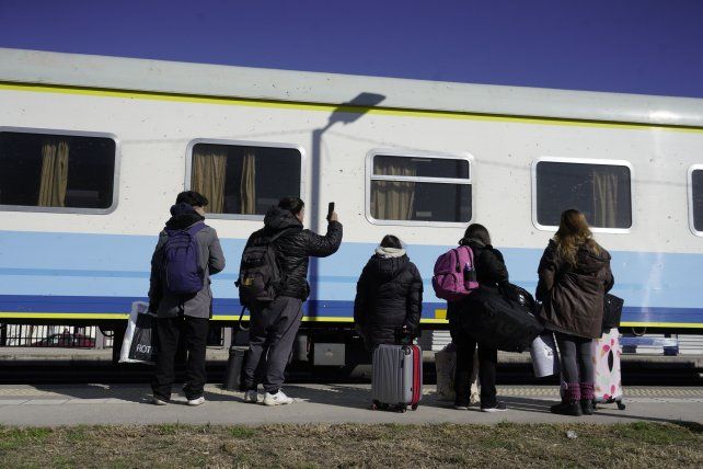 Suspendieron los trenes de Buenos Aires a Tucumán y Córdoba