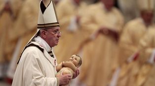 Primer misa de gallo de Francisco: Los primeros en conocer la llegada de Jesús fueron los marginados”