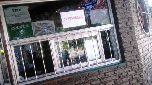 El municipio clausuró Rowing Club por una fiesta clandestina y falta de habilitación