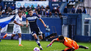 Josué Reinatti fue la figura de la reserva de Newells en el empate ante Gimnasia.