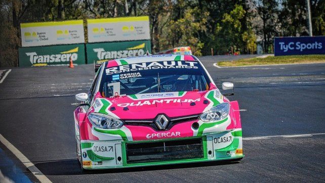 Antonino García con el Fluence de Leo Pernía sobresalió en el primer día de actividad en el autódromo Oscar y Juan Gálvez.