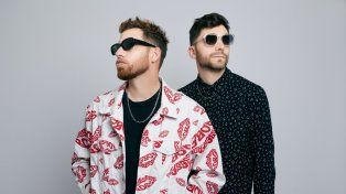 El dúo electropop cordobés De La Rivera se presenta gratis este domingo 16 en Majo, para presentar su reciente disco Kamaleon, nominado a un Premio Gardel