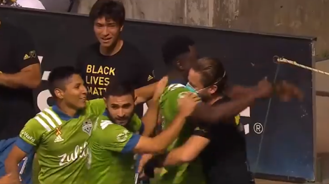 Yeimar Gómez Andrade tuvo su estreno en las redes de la MLS