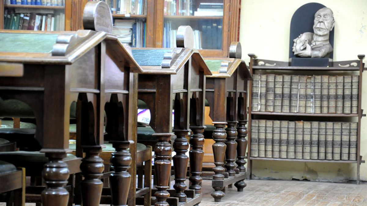 Una Noche de Terror en la Biblioteca Popular
