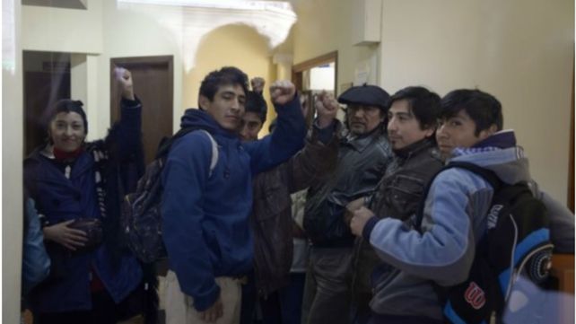 Miembros de la comunidad mapuche ocuparon el juzgado federal de Esquel