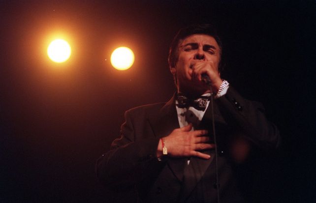 El artista en 2000 durante una presentación en el Parque España. 