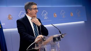 El portavoz de Pedro Sánchez, Patxi López, se quedó callado cuando le preguntaron si España iba a pedirle disculpas a Javier Milei por haberlo agraviado.&nbsp;