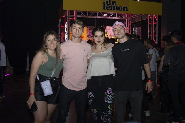 Juliana Santoro, Lautaro Álvarez, Victoria Santoro y  Agustín Álvarez