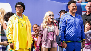 Ronaldinho, Ronaldo y Madonna sorprendieron en el primer show de entretiempo de un Mundial