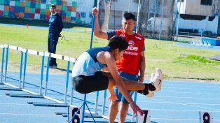El santafesino Brian López logró el primer puesto en la prueba de salto en largo.