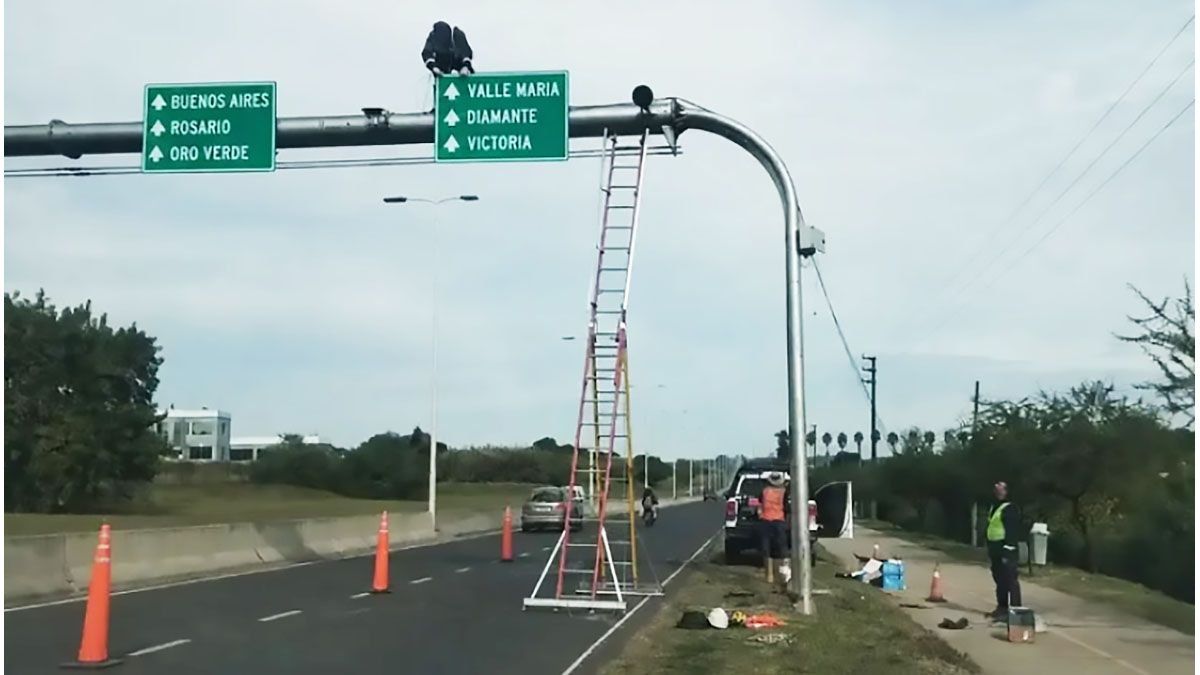 Nuevas cámaras en Ruta 11: habrá multas de hasta un millón de pesos