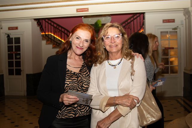 Silvana Espinoza y Cintia Montu  